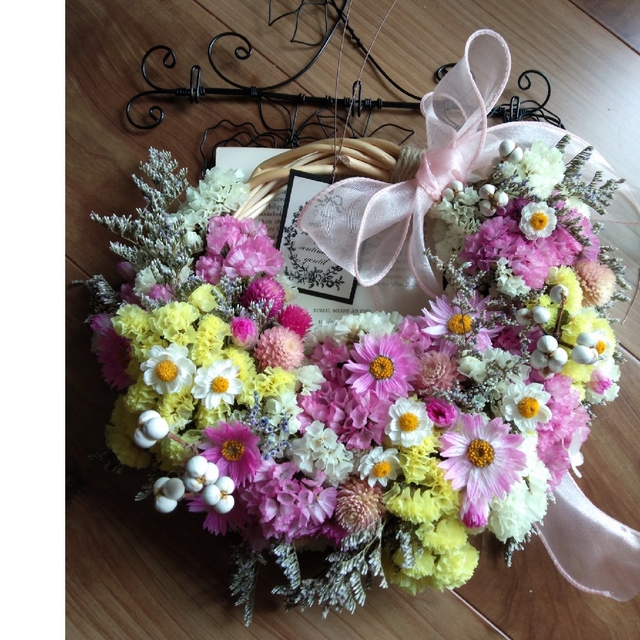 ドライフラワー　♡花かごハーフリース♡ ハンドメイドのフラワー/ガーデン(リース)の商品写真