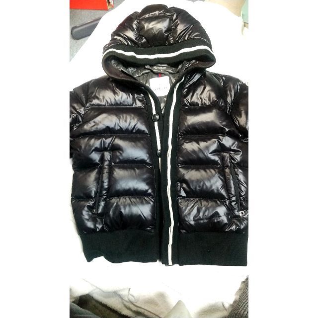 MONCLER ダウンジャケット