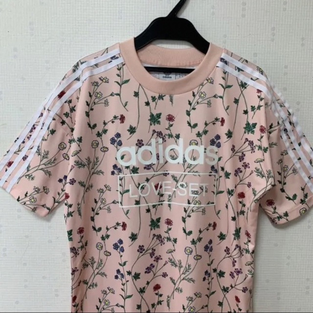 adidas(アディダス)のadidas  アディダス   花柄 ワンピース (XS) レディースのワンピース(ミニワンピース)の商品写真