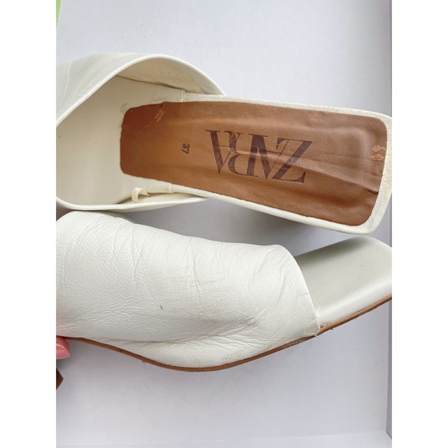 ZARA(ザラ)の千代紙さま専用　ZARA レザーサンダル レディースの靴/シューズ(サンダル)の商品写真