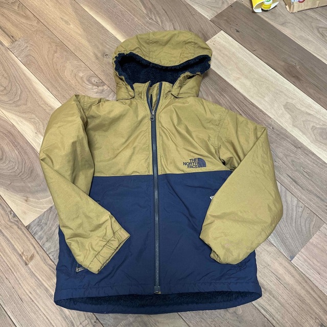 THE NORTH FACE(ザノースフェイス)のノマドジャケット☆ノースフェイス☆140 キッズ/ベビー/マタニティのキッズ服男の子用(90cm~)(ジャケット/上着)の商品写真