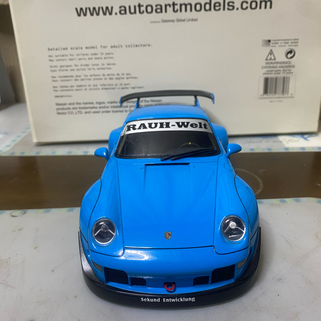 希少！オートアート1/18 ポルシェ993 rwb 1