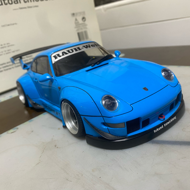 希少！オートアート1/18 ポルシェ993 rwb 6