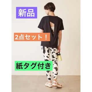 エミ(emmi)のエミヨガ新品紙タグ付き★2点セット！ムーンレギンス&バックデザインロゴTシャツ(ヨガ)