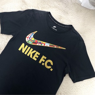 ナイキ(NIKE)のNIKE ナイキ F.C. 国旗　Tシャツ　黒　S(Tシャツ/カットソー(半袖/袖なし))