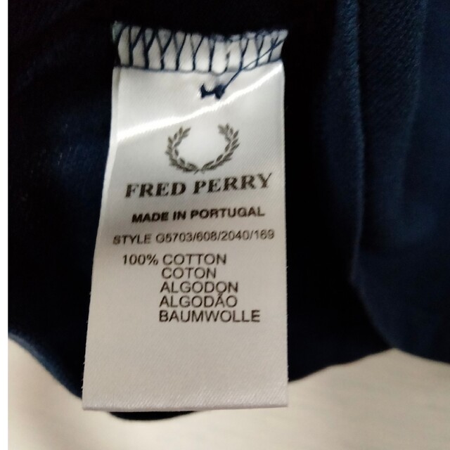 FRED PERRY(フレッドペリー)のフレッドペリー★ノースリーブ★36 レディースのトップス(ポロシャツ)の商品写真