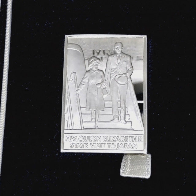 エリザベス二世女王陛下 日本公式御訪問実録メダル 純銀 - 通販 