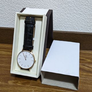 ダニエルウェリントン(Daniel Wellington)の値下中❗美品DanielWellingtoダニエルウエリントンレザー型押し時計黒(レザーベルト)