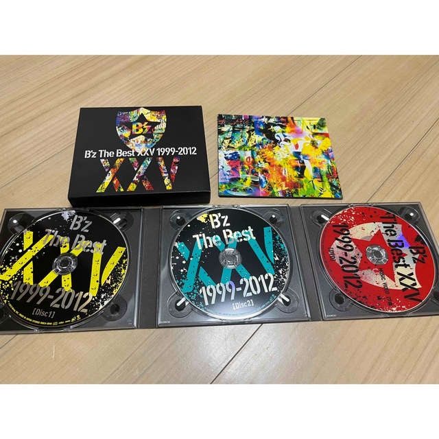 B'z The Best XXV 1999-2012（初回限定盤） エンタメ/ホビーのCD(ポップス/ロック(邦楽))の商品写真