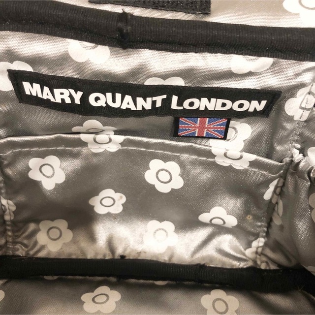 MARY QUANT(マリークワント)のMARYQUANT エナメル メイクポーチ バニティ ミラー付き コスメ/美容のメイク道具/ケアグッズ(メイクボックス)の商品写真