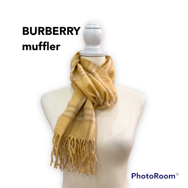 BURBERRY(バーバリー)のBurberry バーバリ　マフラー　ストール　ノバチェック　ウール　黄色 レディースのファッション小物(マフラー/ショール)の商品写真