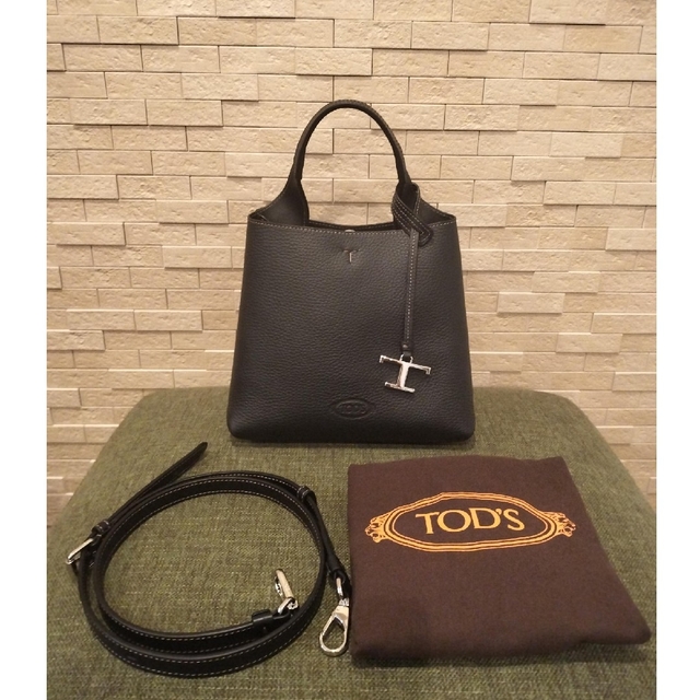 TOD'S(トッズ)のトッズ　レザーバッグ　ミニ レディースのバッグ(ショルダーバッグ)の商品写真