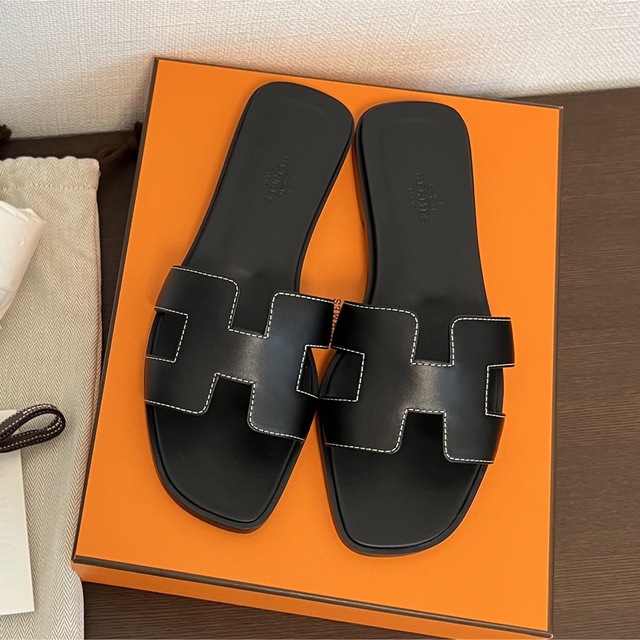 代引き人気 Hermes - エルメス フラットサンダル《オラン》ブラック