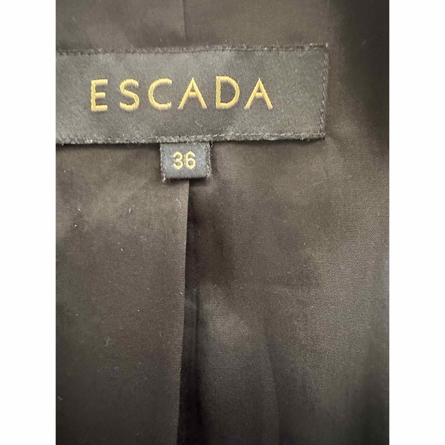 エスカーダ　ブラックジャケット新品（1235）