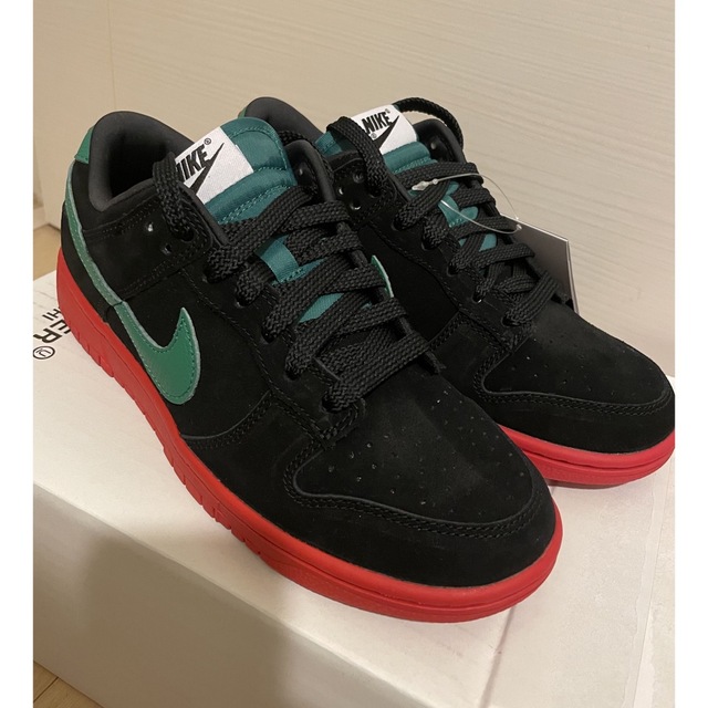 NIKE(ナイキ)のnike dunk by you gucci メンズの靴/シューズ(スニーカー)の商品写真