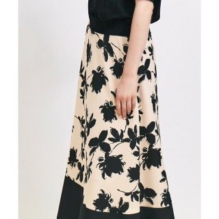 1回着用のみ⭐︎ストロベリーフィールズフラワーラッシュスカート