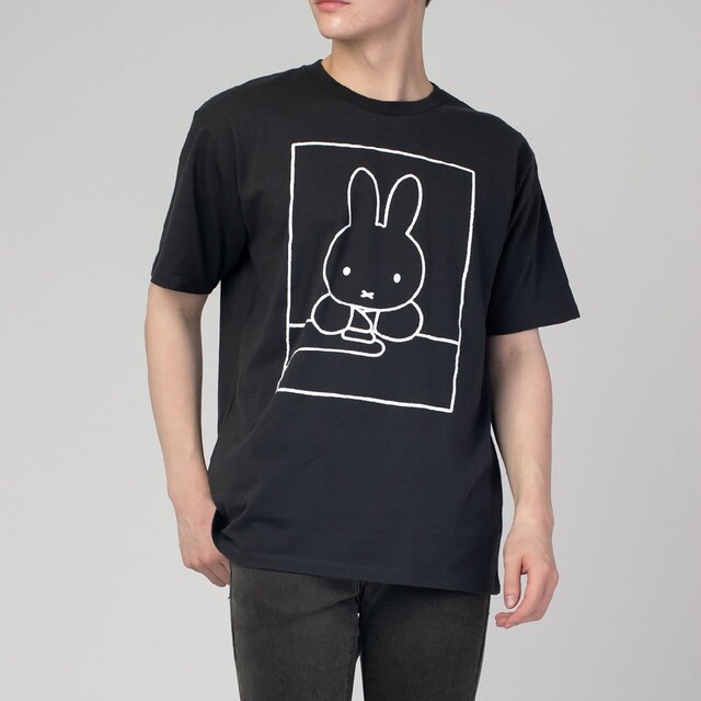 Design Tshirts Store graniph(グラニフ)の新品未使用！グラニフ ミッフィー コンピューター Tシャツ メンズ XLサイズ メンズのトップス(Tシャツ/カットソー(半袖/袖なし))の商品写真