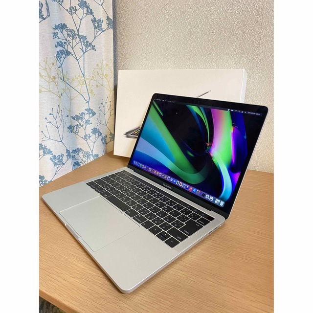 Macbook Pro SSD 1TB 指紋認証, タッチパネル/Office。