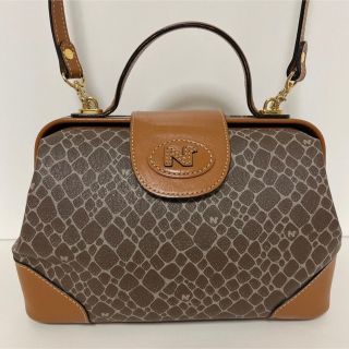 ニナリッチ ハンドバッグ(レディース)の通販 200点以上 | NINA RICCIの ニナリッチ ハンドバッグ(レディース)の通販 200点以上 | NINA RICCIの