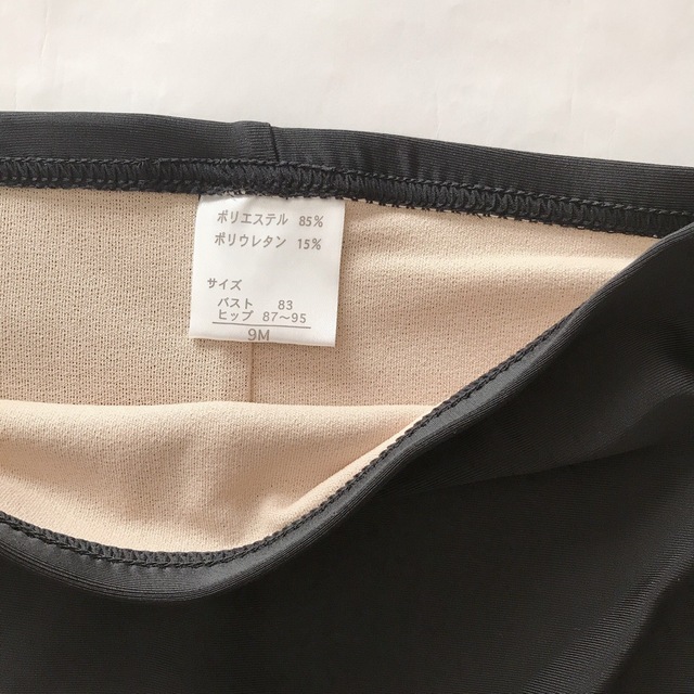 新品 フィットネス水着 レッド × ブラック 9M/17LL/19LL レディースの水着/浴衣(水着)の商品写真