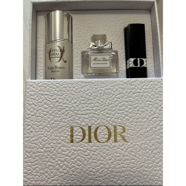 期間限定お値下げ中！　DIOR クリスマスコフレ　香水　化粧水　ミニリップキット/セット