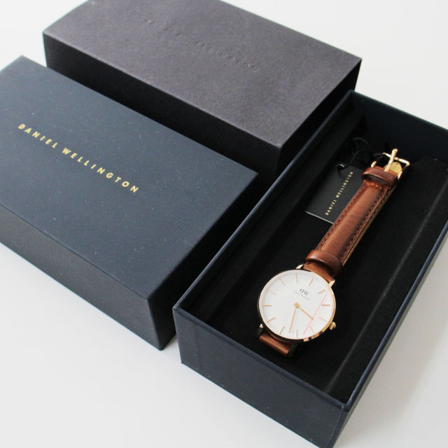 ファッション小物美品 Daniel Wellington ダニエルウェリントン Classic Petite St Mawes 腕時計 28/ローズゴールド ブラウンベルト【2400013284554】