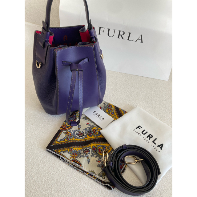 FURLA　フルラ　ミアステラ　2way ショルダーバッグ　スカーフのオマケ付き