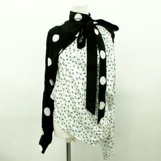 バレンシアガ 花柄 トップスの通販 11点 | Balenciagaのレディースを