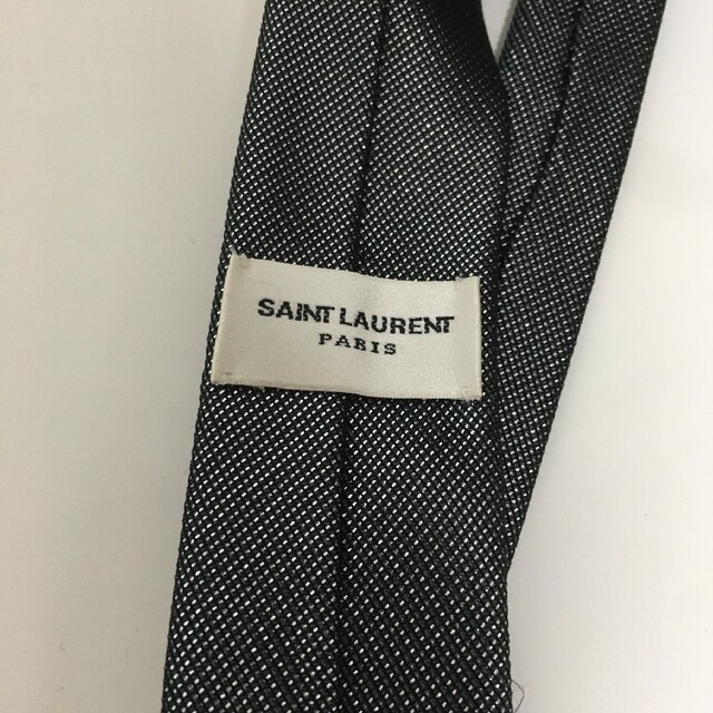 Saint Laurent(サンローラン)のSAINT LAURENT ネクタイ シルバー 箱付き サンローラン メンズのファッション小物(ネクタイ)の商品写真