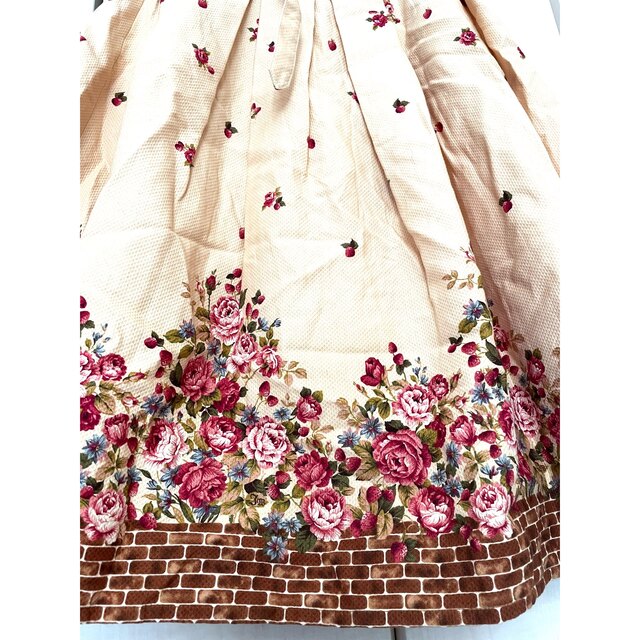 Innocent World(イノセントワールド)のイノセントワールド　花柄スカート レディースのスカート(ひざ丈スカート)の商品写真