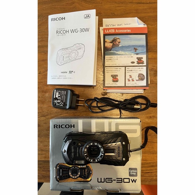 防水デジタルカメラ RICOH WG-30W カーボングレー 防水12m | フリマアプリ ラクマ