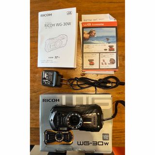 リコー(RICOH)の防水デジタルカメラ RICOH WG-30W カーボングレー 防水12m(コンパクトデジタルカメラ)