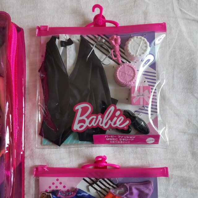 Barbie(バービー)のバービー  ワンピース セットアップ  ケン タキシード  パーカー セット エンタメ/ホビーのおもちゃ/ぬいぐるみ(キャラクターグッズ)の商品写真