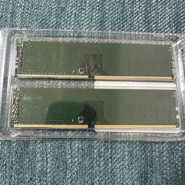 Crucial DDR4-2400 16GB デスクトップ用 1
