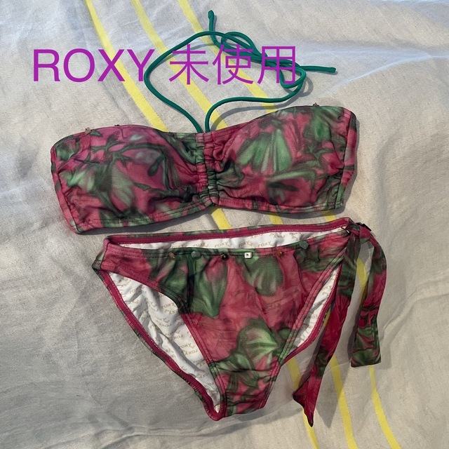 Roxy(ロキシー)のROXY♡ビキニ♡水着 未使用！花柄 レディースの水着/浴衣(水着)の商品写真