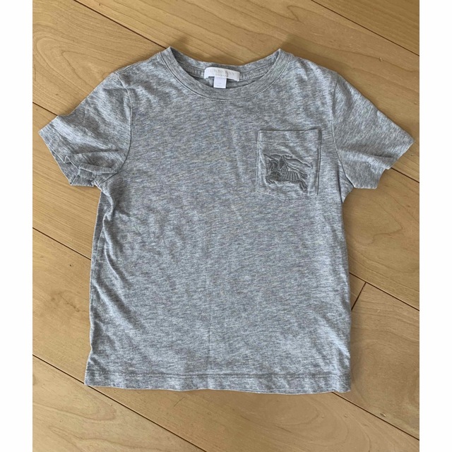 BURBERRY - 美品！バーバリー Tシャツ 116センチの通販 by km☆'s shop ...