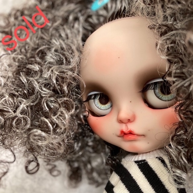 necoma doll】ボンバーヘアの白肌ちゃん◇アウトフィットフルセット