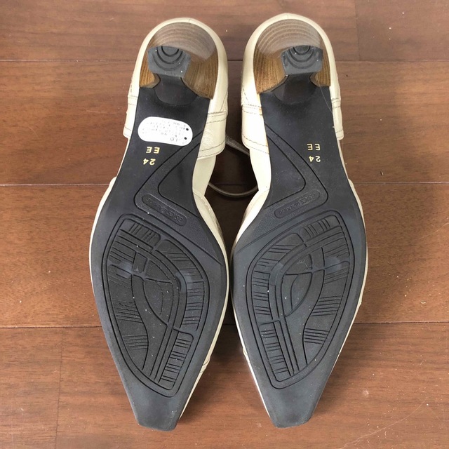 ASICS WALKING(アシックスウォーキング)のパンプス　ストラップ付き　asicswalking レディースの靴/シューズ(ハイヒール/パンプス)の商品写真