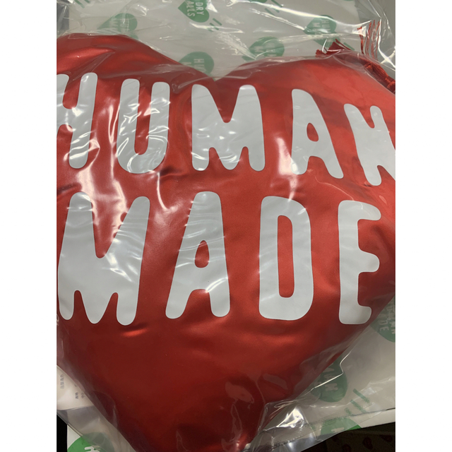 HUMAN MADE(ヒューマンメイド)のヒューマンメイド　HEART CUSHION インテリア/住まい/日用品のインテリア小物(クッション)の商品写真