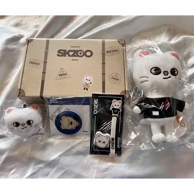 ラス1 スキズ SKZOO ヒョンジン Jiniret セット | フリマアプリ ラクマ ラス1 スキズ SKZOO ヒョンジン Jiniret セット | フリマアプリ ラクマ