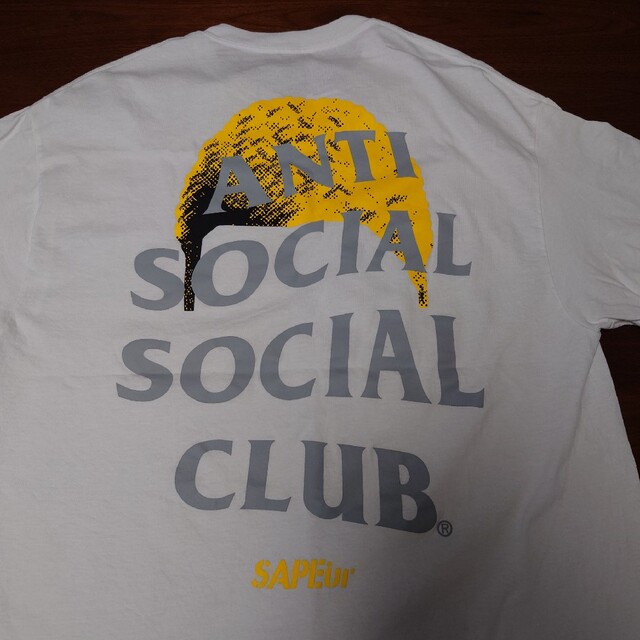 ANTI SOCIAL SOCIAL CLUB(アンチソーシャルソーシャルクラブ)の【白黄/XL】SAPEur × ASSC コラボレーションTee 【送料無料】 メンズのトップス(Tシャツ/カットソー(半袖/袖なし))の商品写真