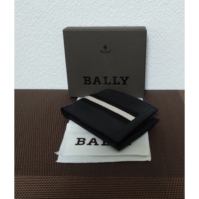 BALLY・二つ折り財布「ショートウォレット」 1