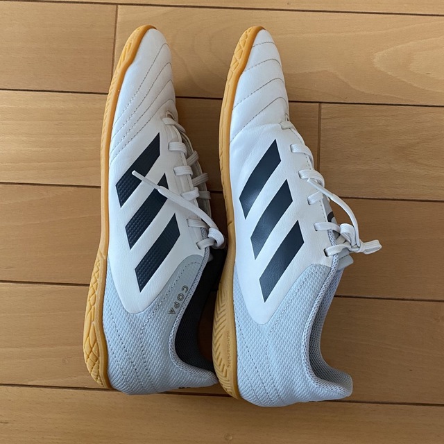 adidas(アディダス)のアディダス サッカートレーニングシューズ 24.5cm スポーツ/アウトドアのサッカー/フットサル(シューズ)の商品写真