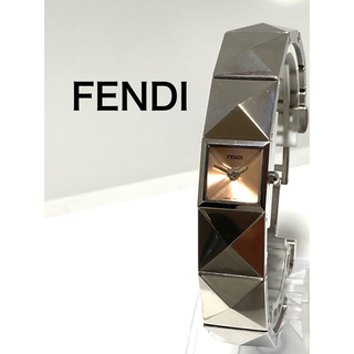 フェンディ(FENDI)の美品！　FENDI フェンディ　電池新品　レディース腕時計　ピラミッド型(腕時計)