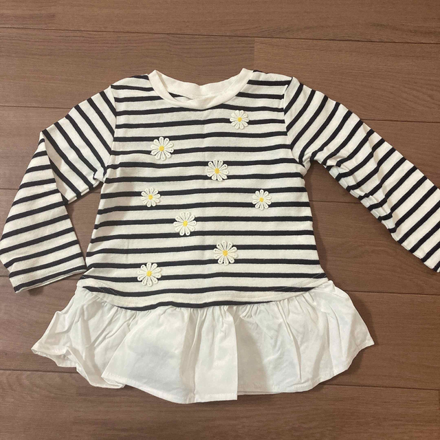 petit main(プティマイン)のデイジーペプラムTシャツ ボーダー キッズ/ベビー/マタニティのキッズ服女の子用(90cm~)(Tシャツ/カットソー)の商品写真