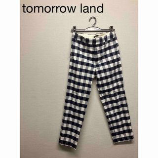 トゥモローランド(TOMORROWLAND)のtomorrow land チェック柄　パンツ(カジュアルパンツ)