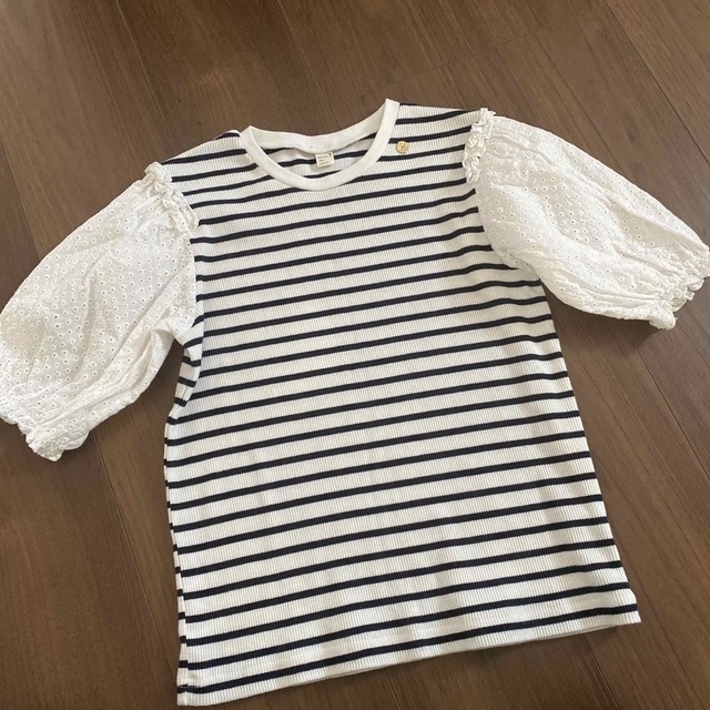 apres les cours(アプレレクール)のキッズ　Tシャツ　140 キッズ/ベビー/マタニティのキッズ服女の子用(90cm~)(Tシャツ/カットソー)の商品写真