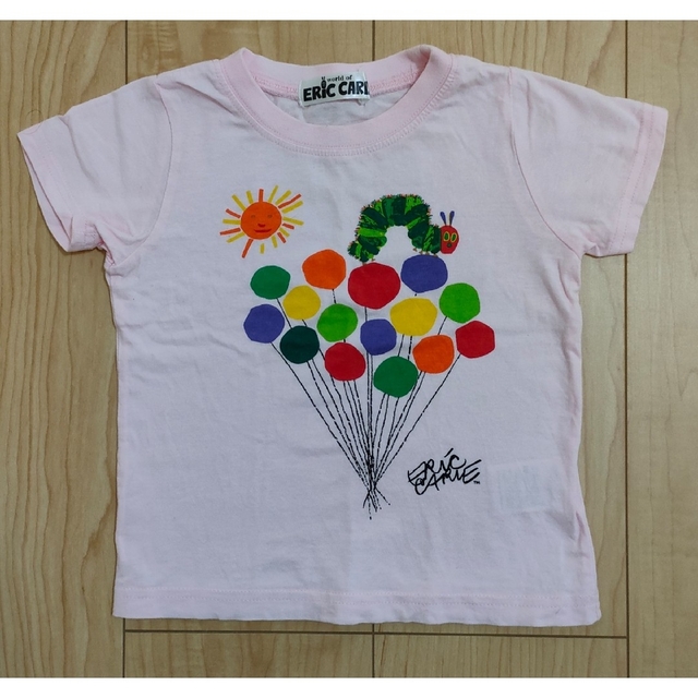 ERIC CARLE(エリックカール)のはらぺこあおむし Tシャツ 90 キッズ/ベビー/マタニティのキッズ服女の子用(90cm~)(Tシャツ/カットソー)の商品写真