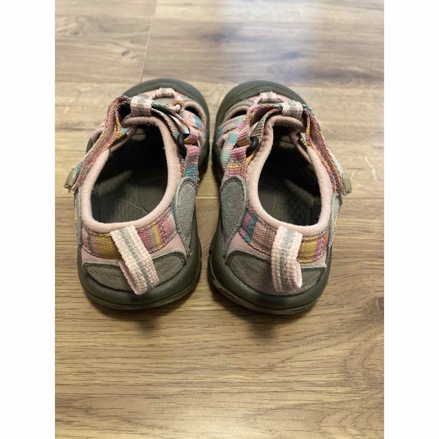 KEEN(キーン)のKEEN キーン　サンダル　女の子用　サイズ　17cm キッズ/ベビー/マタニティのキッズ靴/シューズ(15cm~)(サンダル)の商品写真