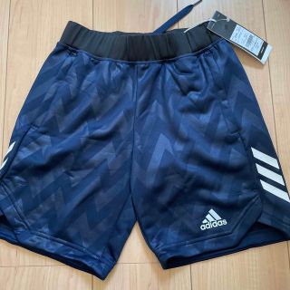 アディダス(adidas)の新品　アディダス　ハーフパンツ  140   ジャージ　下　ズボン　パンツ(パンツ/スパッツ)